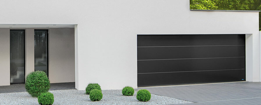 Garagen-Sektionaltor Garagen-Sektionaltor in satin dark grey